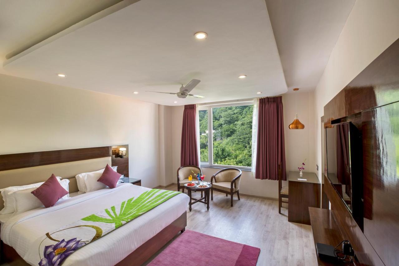 Regenta Inn On The Ganges Rishīkesh Dış mekan fotoğraf